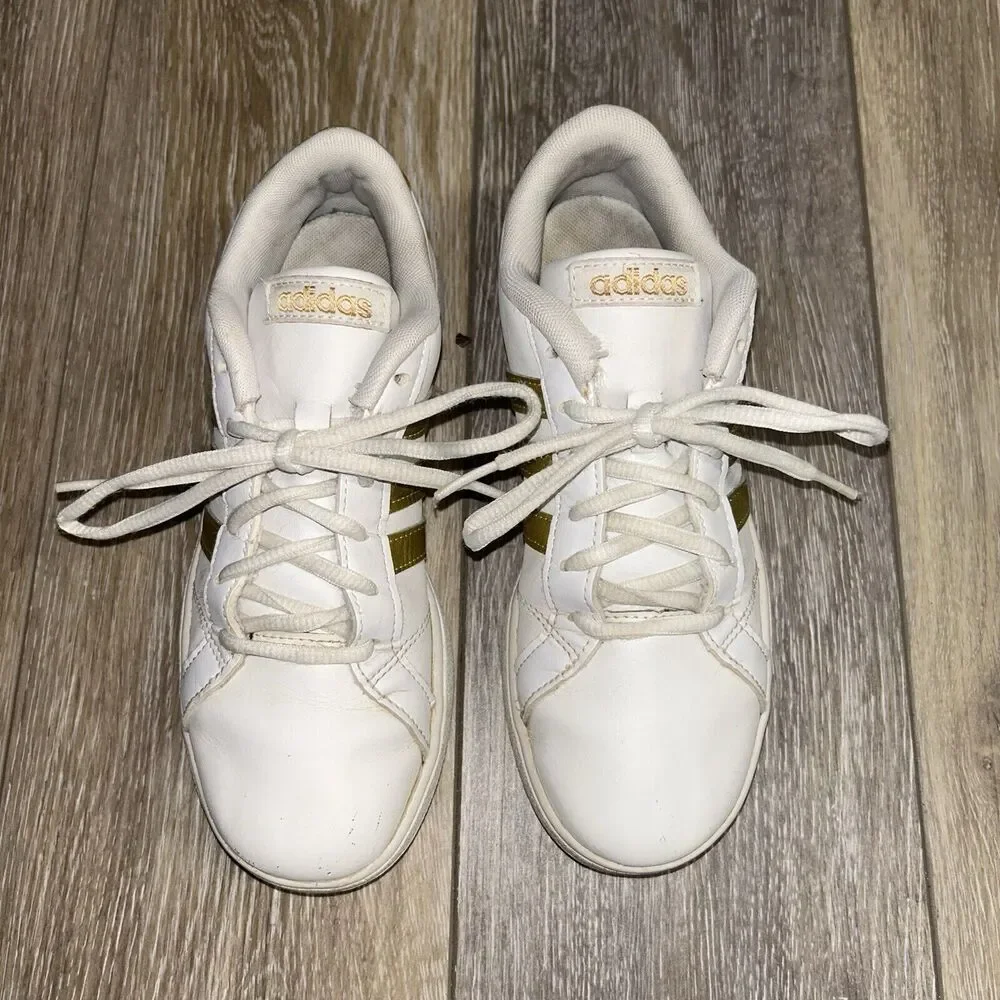 Adidas Baseline Youth US Size 3 Gold White Leather CG5844 Sneaker Shoes